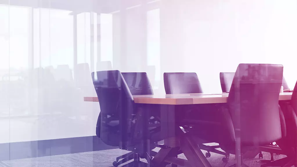 Medium banner commercial law