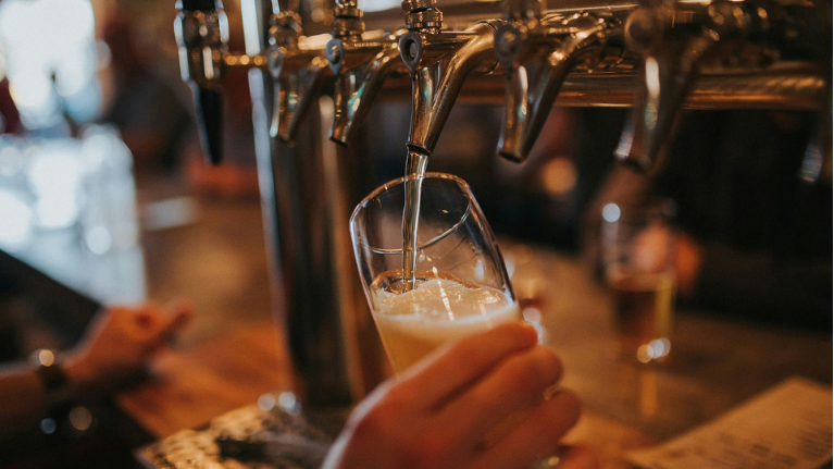 Beer filling on tap