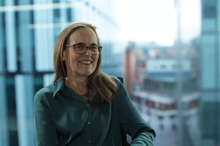 Catherine Knight 768 x 510px