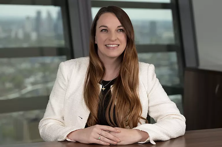 Evie Elsbury 768x510