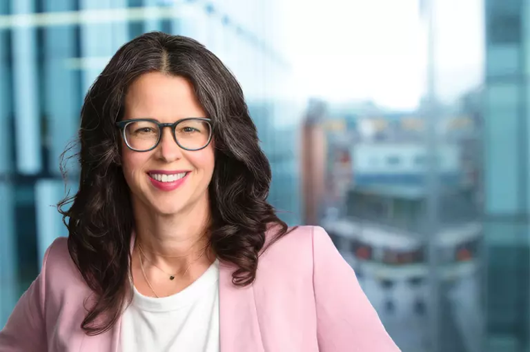 Meghan Smith 768 x 510px