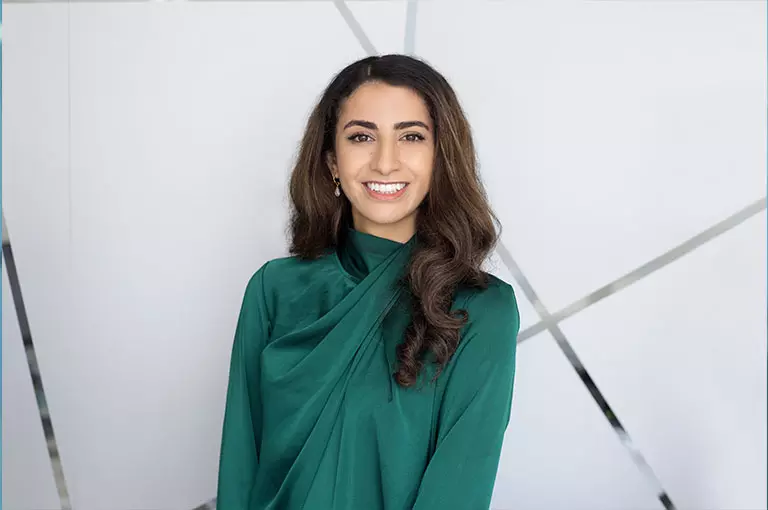 Sara-Farid768 x 510px768 x 510px