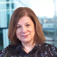 Jenny Leonard 200 x 200px