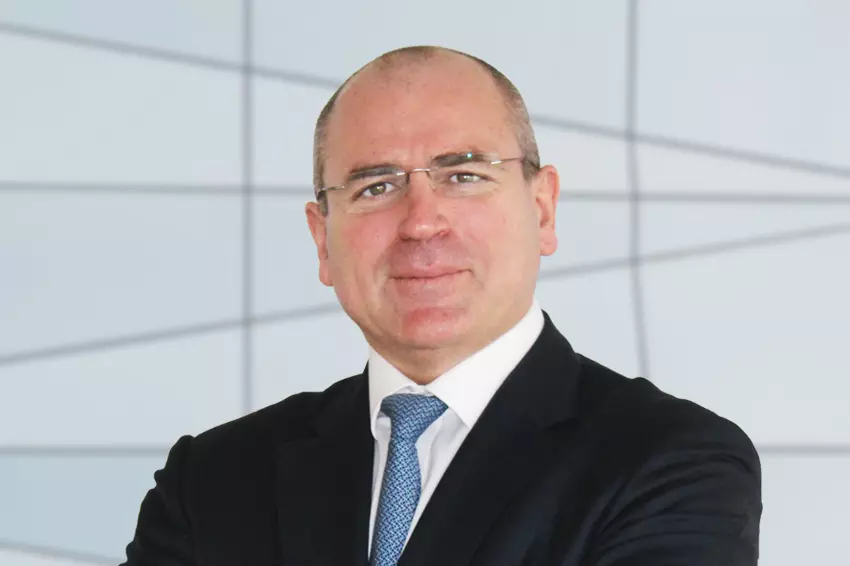 alt image jose maria large